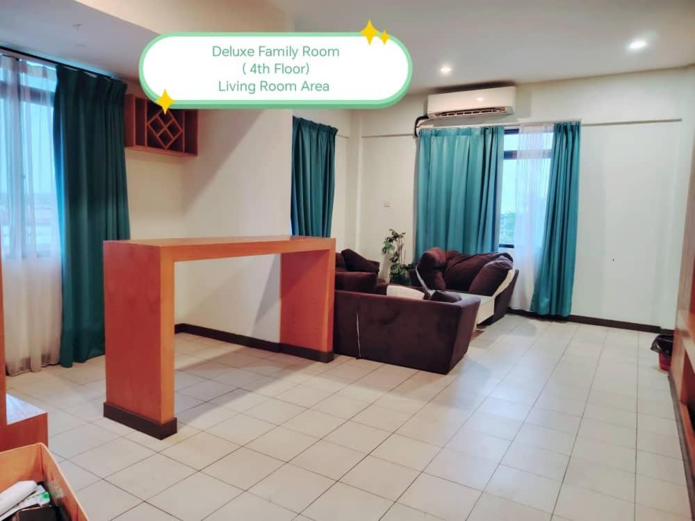Fratini'S Hotel Labuan Kültér fotó