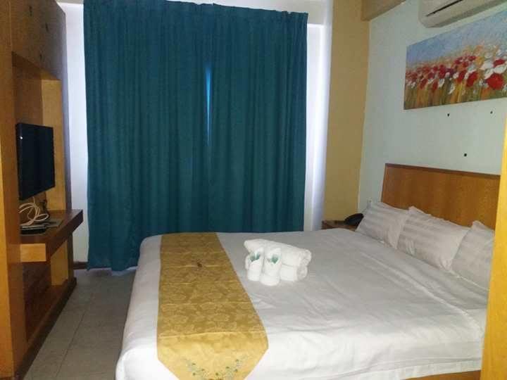Fratini'S Hotel Labuan Kültér fotó